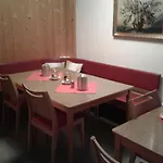 Pensionat Haus Alpenrose