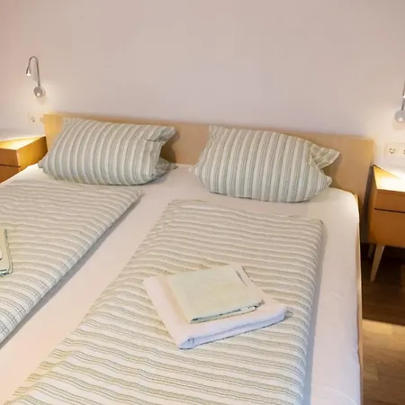 Haus Alpenrose Πανσιόν Όμπερτραουν