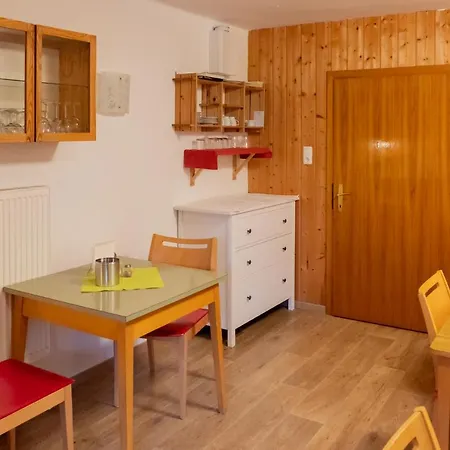 Pensionat Haus Alpenrose 5*