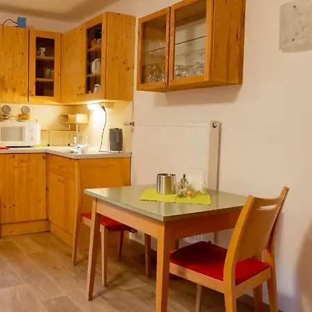 Haus Alpenrose Όμπερτραουν