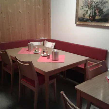 Pensionat Haus Alpenrose