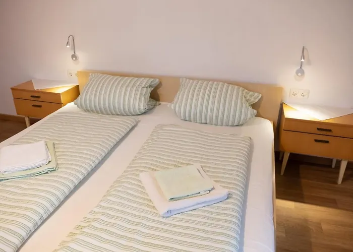 Haus Alpenrose Guest house Obertraun