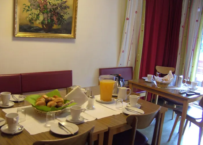 Guest house Haus Alpenrose Obertraun