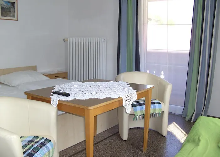 Guest house Haus Alpenrose Obertraun