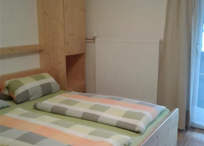 Haus Alpenrose Guest house