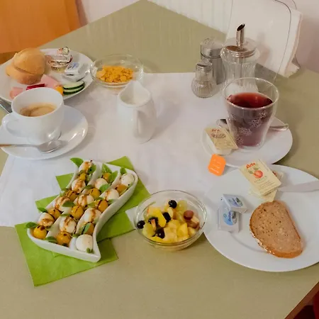 Haus Alpenrose Gæstehus Obertraun